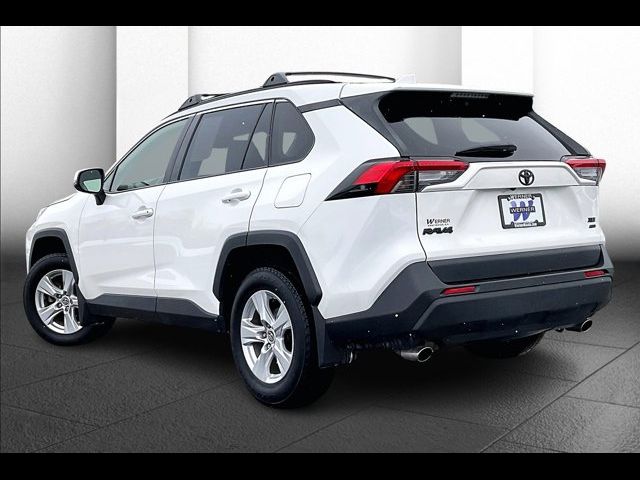 2020 Toyota RAV4 XLE