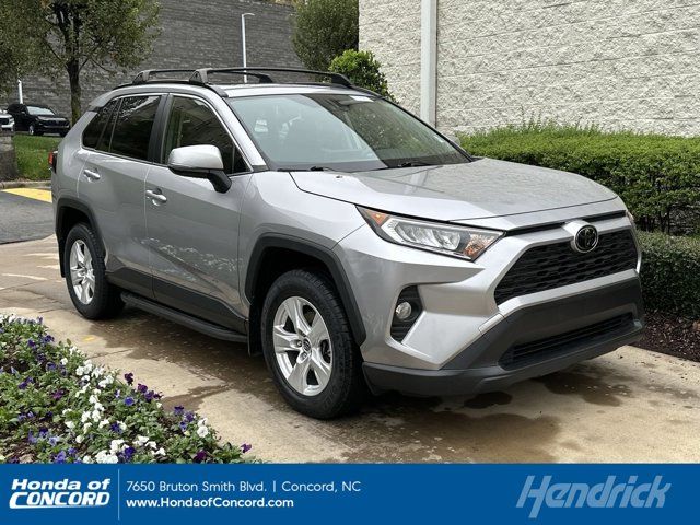 2020 Toyota RAV4 XLE