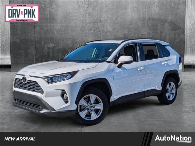 2020 Toyota RAV4 XLE