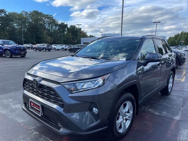 2020 Toyota RAV4 XLE