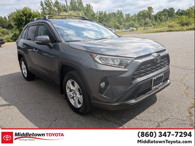 2020 Toyota RAV4 XLE