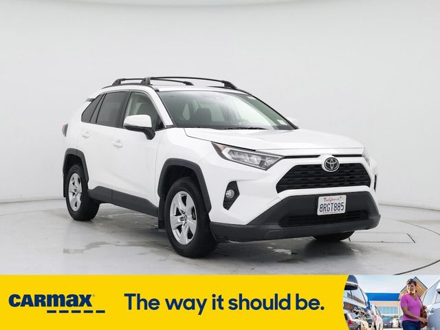 2020 Toyota RAV4 XLE