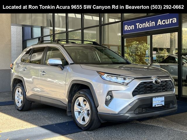 2020 Toyota RAV4 XLE