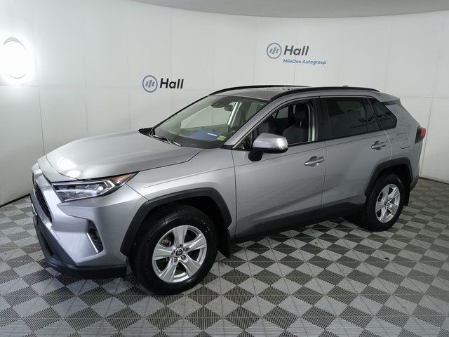 2020 Toyota RAV4 XLE