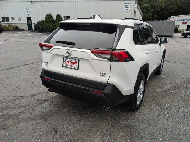 2020 Toyota RAV4 XLE