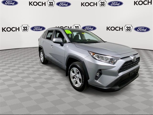 2020 Toyota RAV4 XLE