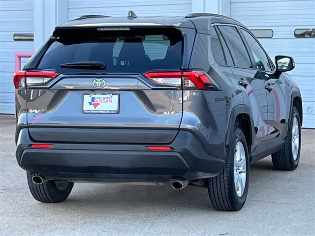 2020 Toyota RAV4 XLE