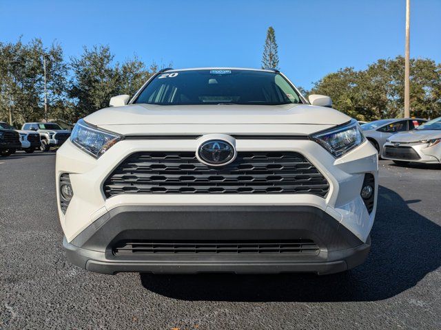 2020 Toyota RAV4 XLE