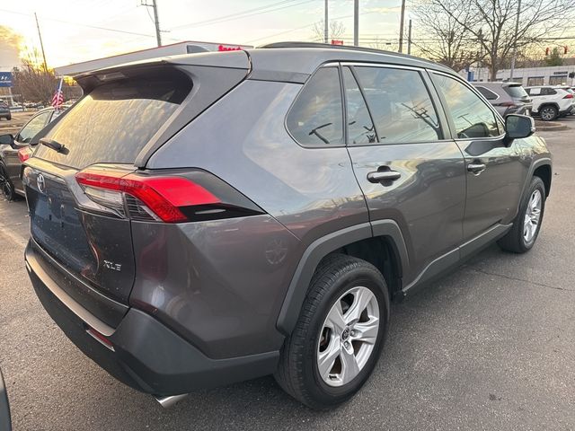 2020 Toyota RAV4 XLE