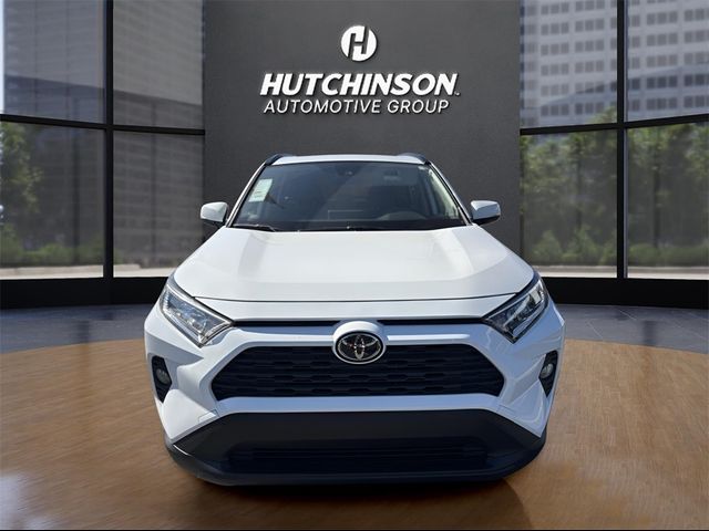 2020 Toyota RAV4 XLE