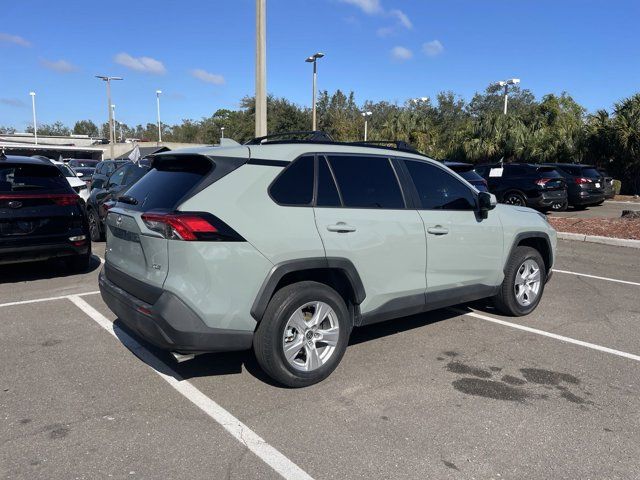 2020 Toyota RAV4 XLE