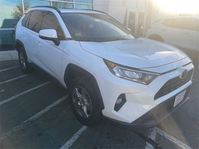 2020 Toyota RAV4 XLE