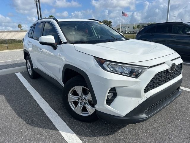 2020 Toyota RAV4 XLE