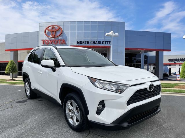 2020 Toyota RAV4 XLE