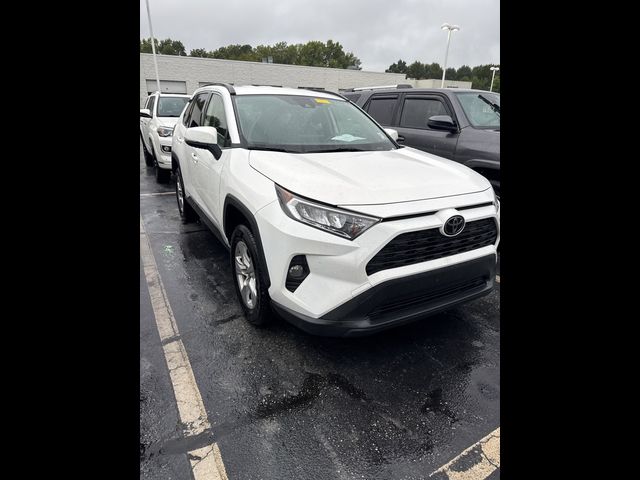 2020 Toyota RAV4 XLE