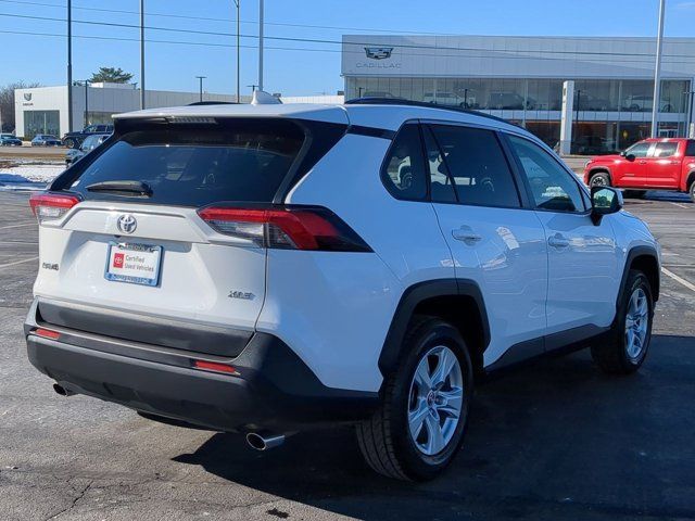 2020 Toyota RAV4 XLE