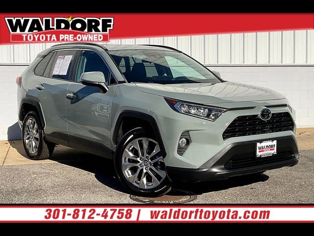 2020 Toyota RAV4 XLE Premium