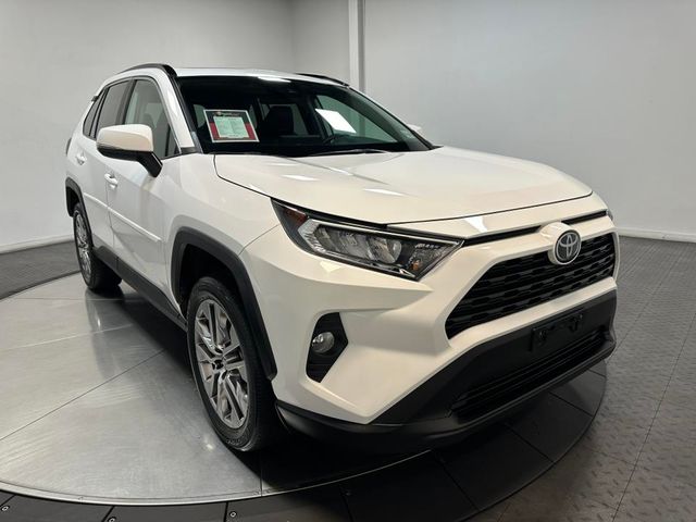 2020 Toyota RAV4 XLE Premium