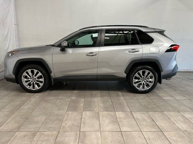 2020 Toyota RAV4 XLE Premium