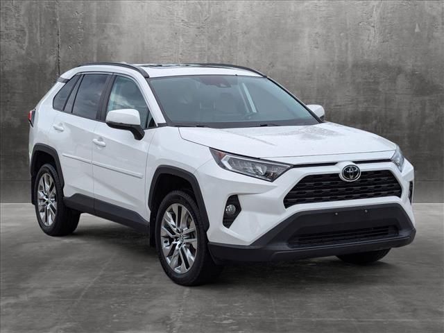 2020 Toyota RAV4 XLE Premium