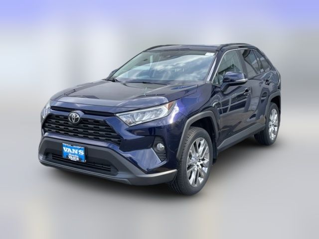 2020 Toyota RAV4 XLE Premium