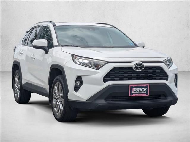 2020 Toyota RAV4 XLE Premium
