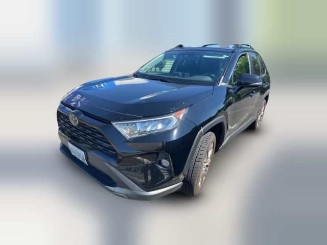 2020 Toyota RAV4 XLE Premium