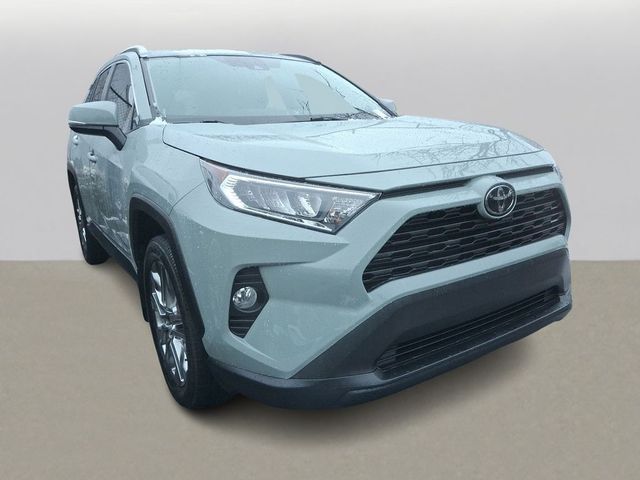 2020 Toyota RAV4 XLE Premium