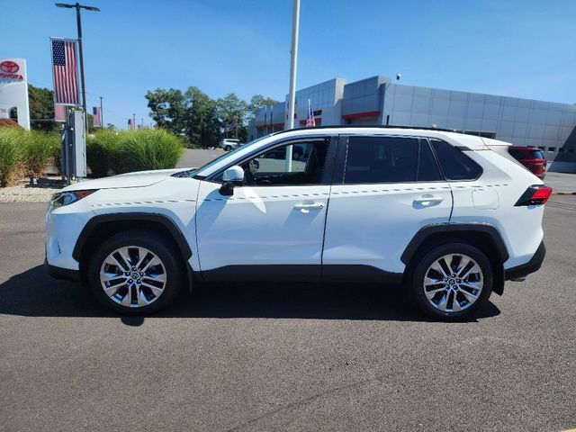 2020 Toyota RAV4 XLE Premium