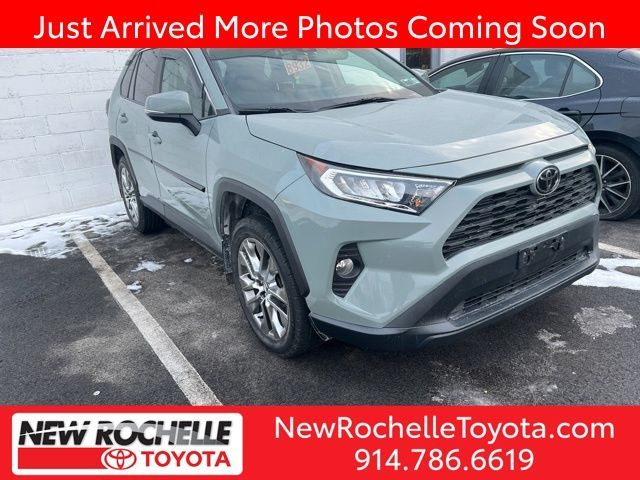 2020 Toyota RAV4 XLE Premium