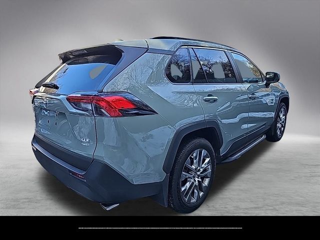 2020 Toyota RAV4 XLE Premium