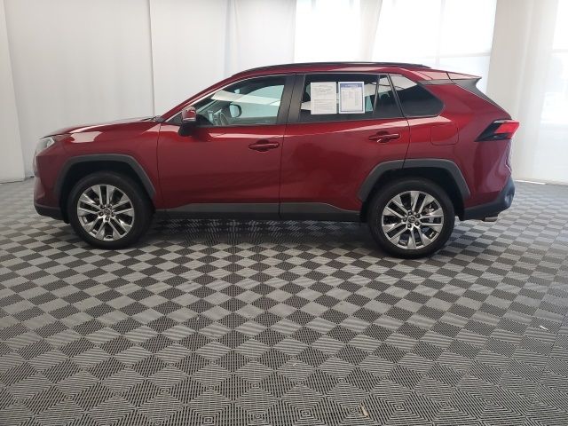 2020 Toyota RAV4 XLE Premium