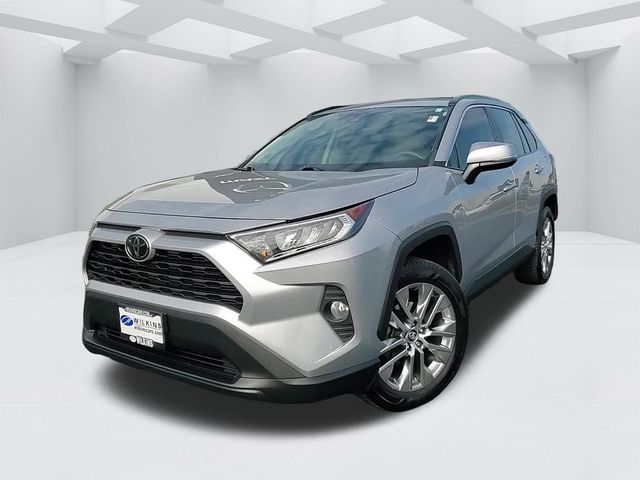 2020 Toyota RAV4 XLE Premium