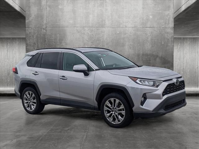 2020 Toyota RAV4 XLE Premium