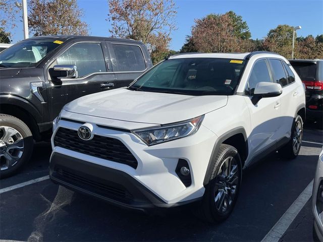 2020 Toyota RAV4 XLE Premium