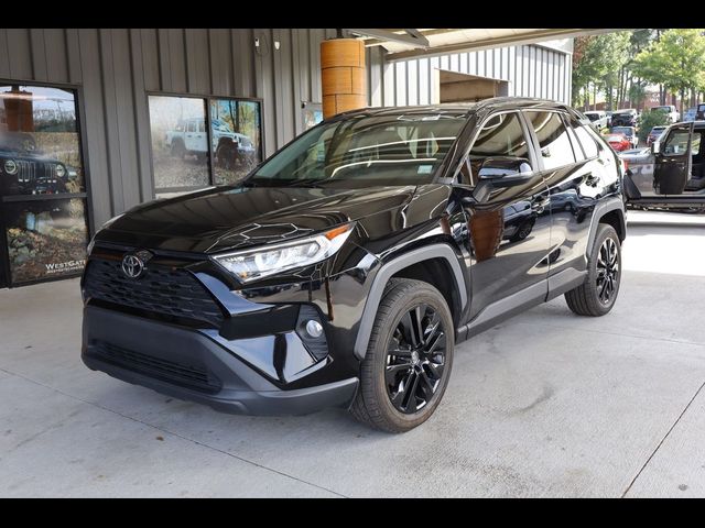 2020 Toyota RAV4 XLE Premium