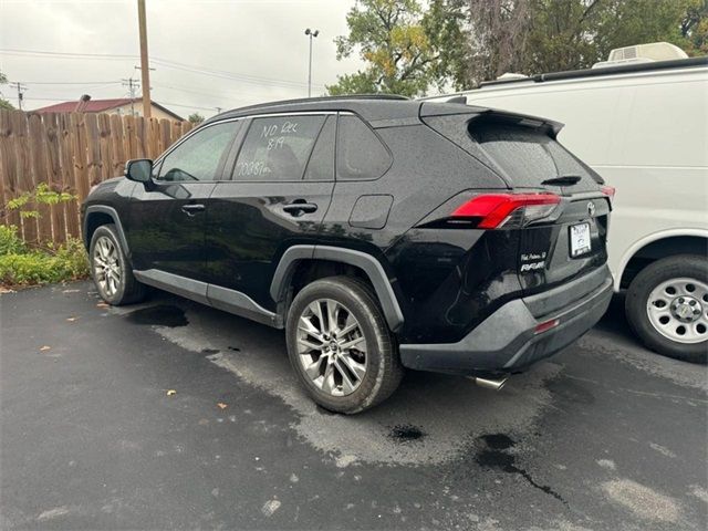 2020 Toyota RAV4 XLE Premium