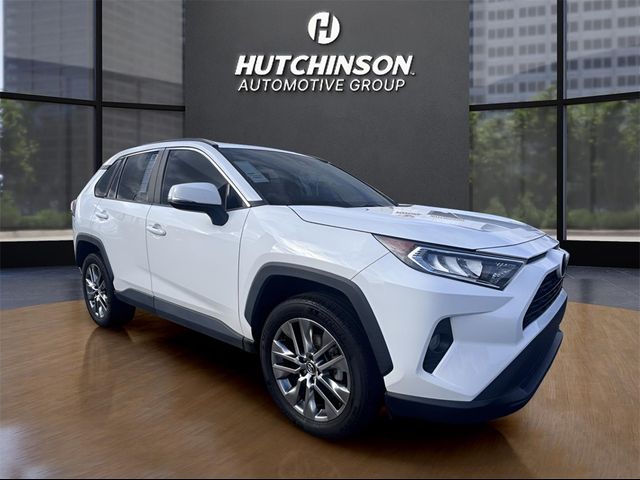 2020 Toyota RAV4 XLE Premium