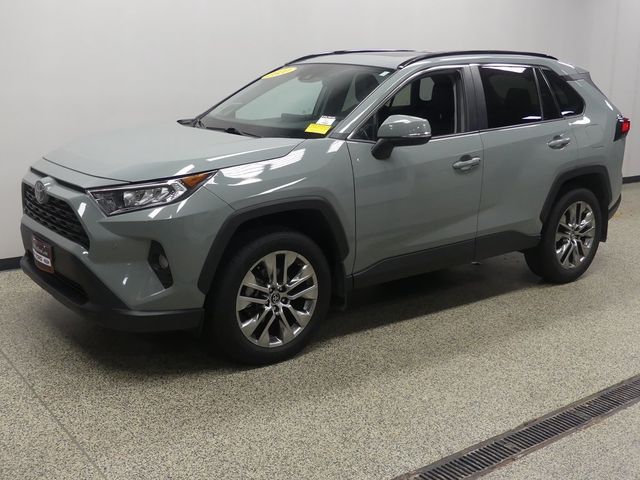 2020 Toyota RAV4 XLE Premium