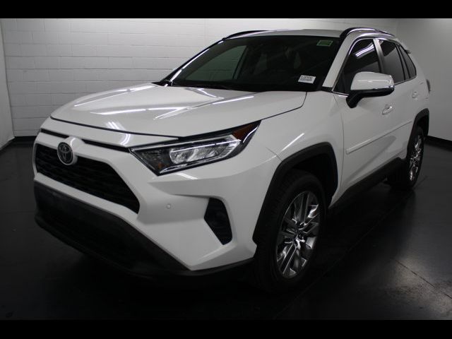 2020 Toyota RAV4 XLE Premium