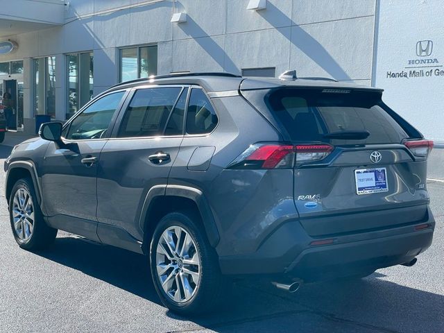 2020 Toyota RAV4 XLE Premium