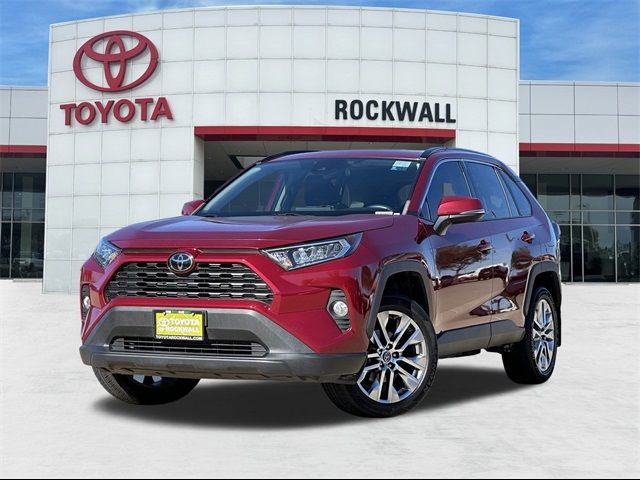 2020 Toyota RAV4 XLE Premium