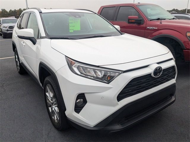 2020 Toyota RAV4 XLE Premium