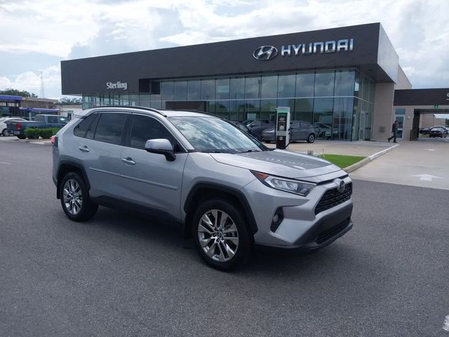 2020 Toyota RAV4 XLE Premium