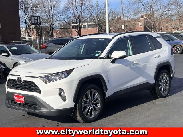 2020 Toyota RAV4 XLE Premium