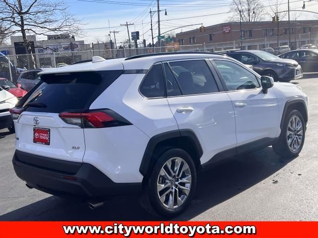 2020 Toyota RAV4 XLE Premium