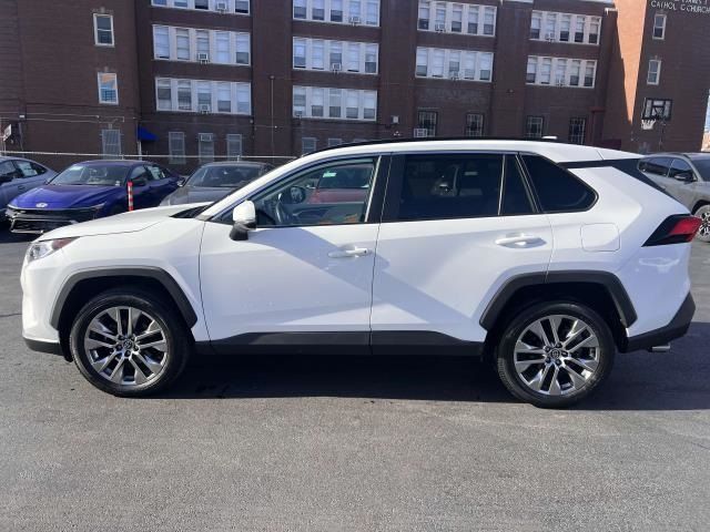 2020 Toyota RAV4 XLE Premium