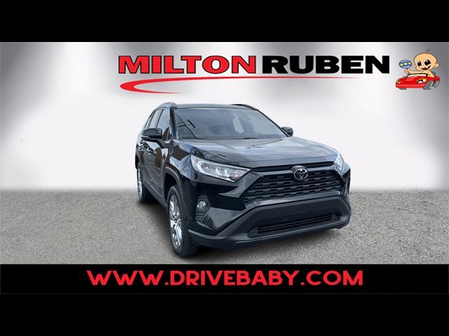 2020 Toyota RAV4 XLE Premium