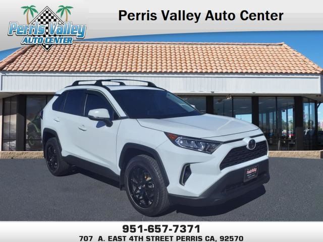 2020 Toyota RAV4 XLE Premium