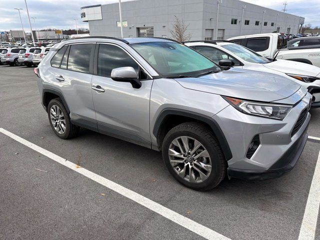 2020 Toyota RAV4 XLE Premium